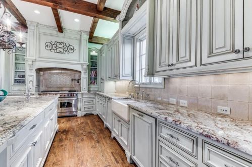 1 Bretton Woods Way, Dallas TX 75220-3808 exterior