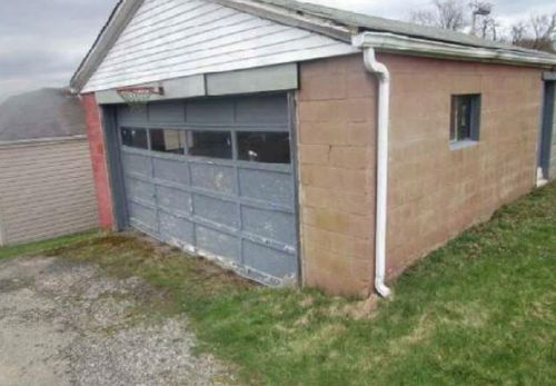 4624 Greensprings Ave, Pittsburgh PA 15122-1753 exterior