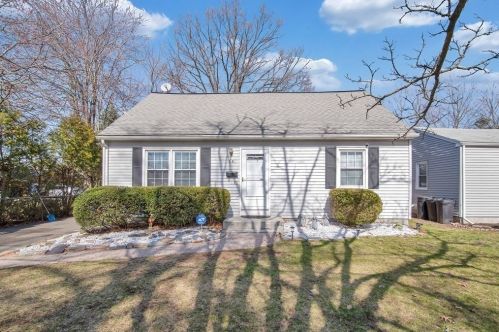 65 Arthur St, Springfield MA 01104-2218 exterior