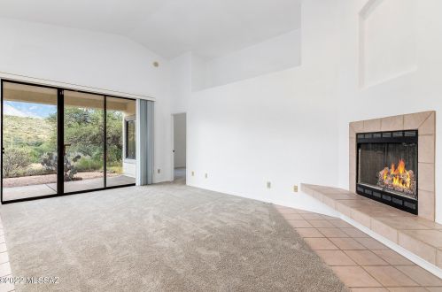 15595 Lago Del Oro Pkwy, Tucson AZ 85739-9568 exterior