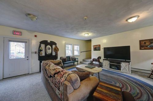 172 Pond St, Woonsocket RI  02895-2007 exterior