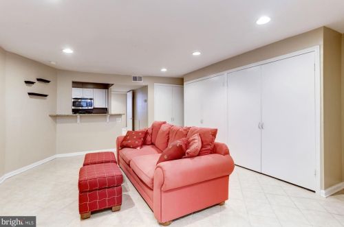 406 Capitol St, Washington DC  20003-4012 exterior