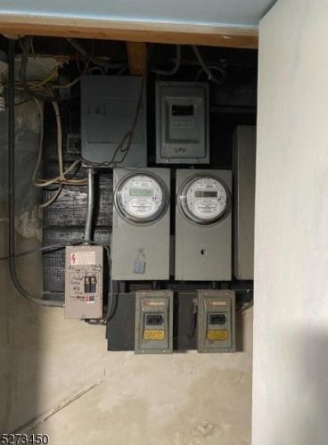 516 9th St, Newark NJ  07107-1906 exterior