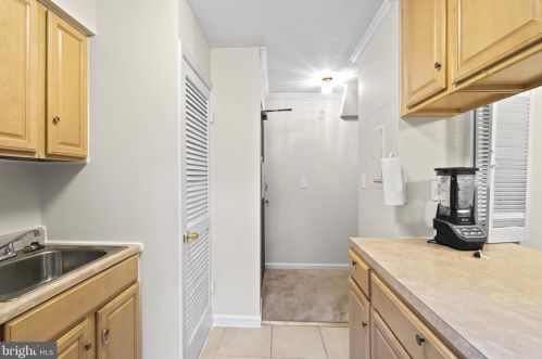 2059 38th St, Washington DC  20020-2440 exterior