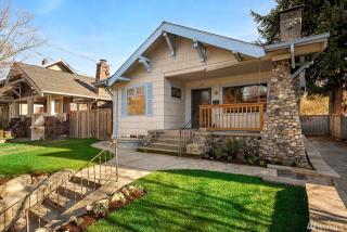 4718 2nd Ave, Seattle WA  98105-4811 exterior