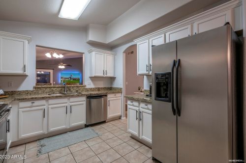 6427 Chisum Trl, Phoenix AZ  85083-1018 exterior