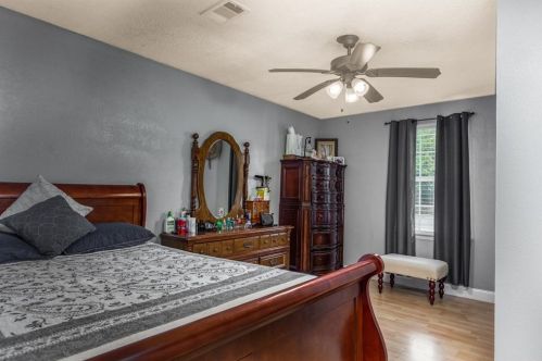 2810 Altman Dr, Irving TX 75062-4229 exterior