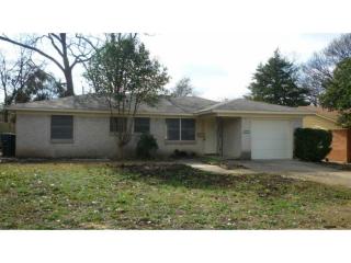 8526 Westfield Dr, Dallas TX  75243-6426 exterior