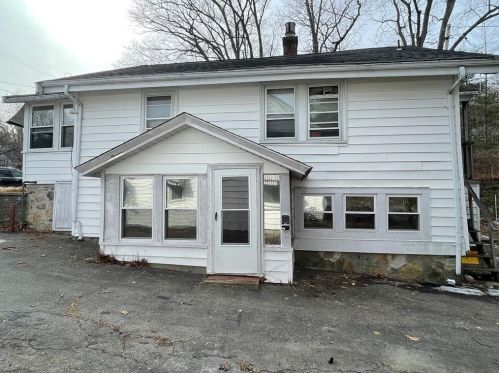 729 Fairmount St, Woonsocket, RI 02895-4014