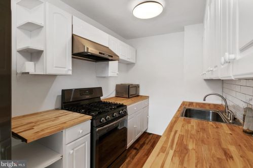 1828 29 St, Philadelphia PA 19132-3020 exterior