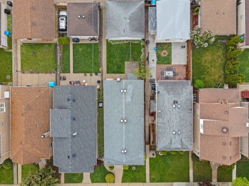 6116 Kolin Ave, Chicago IL 60629-5202 exterior