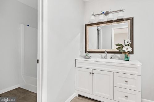 1205 Limerick Ct, Hummelstown PA  17036-9152 exterior