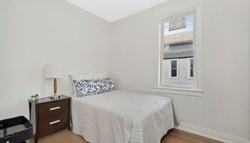 1837 Mozart St, Chicago IL 60647-5111 exterior