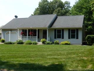 3 Carlisle St, Enfield, CT 06082-4514