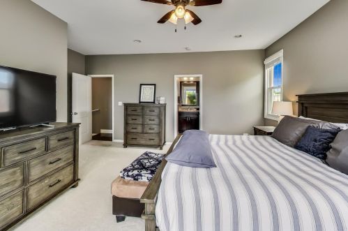 4135 Melvina Ave, Chicago IL 60638-3512 exterior