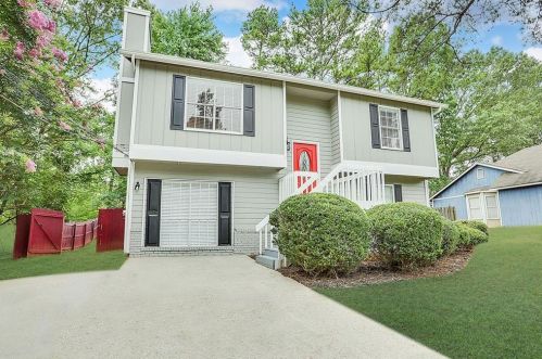 5410 Forest Downs Cir, Atlanta GA  30349-2488 exterior