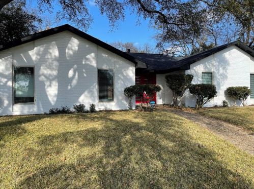 4055 Calculus Dr, Dallas, TX 75244-7216