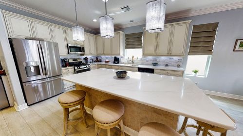 9601 Royal Poinciana Dr, Fort Pierce FL  34987-2508 exterior