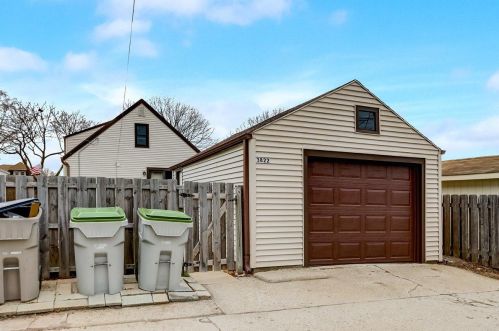 3822 52nd St, Milwaukee WI  53216-2308 exterior