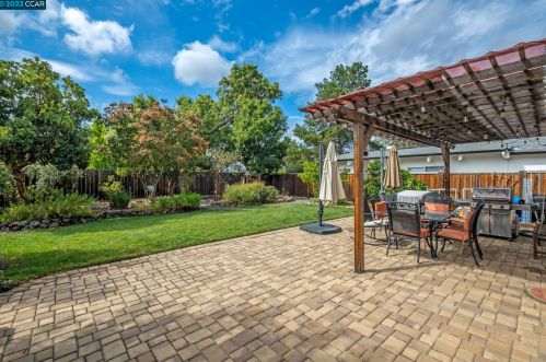 4138 Joan Ave, Concord CA 94521-2738 exterior