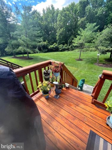 8124 Brightridge Ct, Ellicott MD 21043-6988 exterior