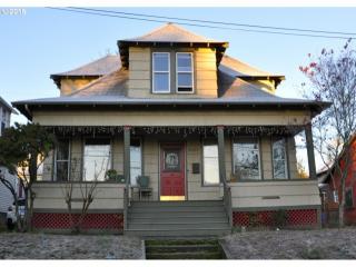 3431 10th Ave, Portland, OR 97202-2725