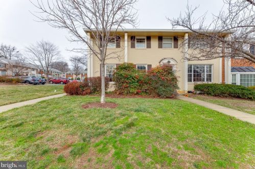 2406 Dearing St, Alexandria VA 22302-1806 exterior