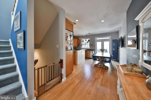 1513 Bainbridge St, Philadelphia PA 19146-2130 exterior