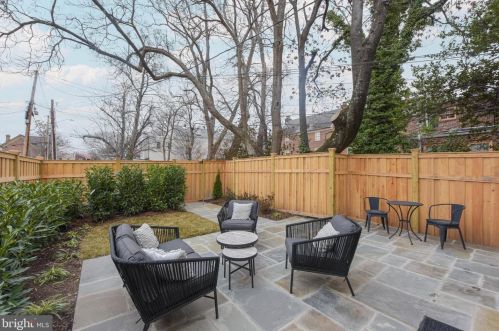 803 Cameron St, Alexandria VA  22314-2410 exterior