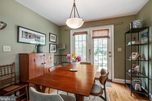 1708 Riverside Dr, Trenton NJ 08618-5843 exterior