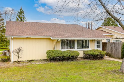 144 Briarwood Ct, Matteson, IL 60443-1109