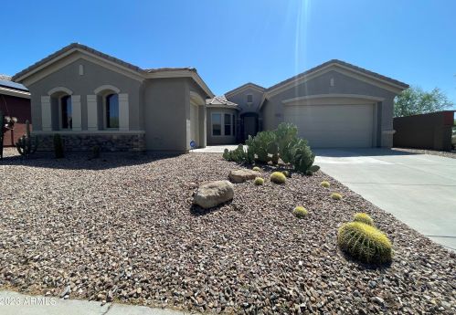 39524 Belfair Way, Phoenix AZ  85086-3661 exterior