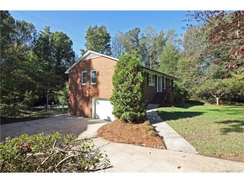 2429 Trinity Ave, Gastonia NC  28052-4453 exterior