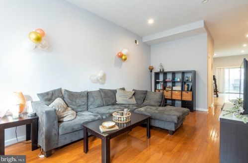 1417 Dickinson St, Philadelphia PA  19146-4816 exterior