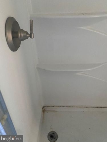 120 6 St, Darby PA 19023-2306 exterior