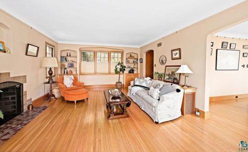 5418 London Rd, Duluth MN 55804-2511 exterior