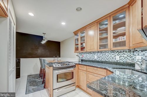 832 Kater St, Philadelphia PA 19147-2012 exterior