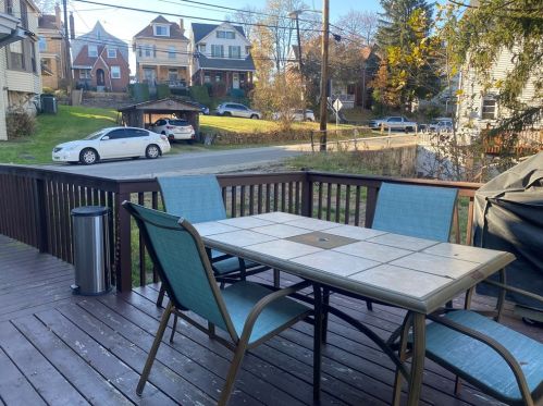 117 Grasmere St, Pittsburgh PA  15205-4218 exterior