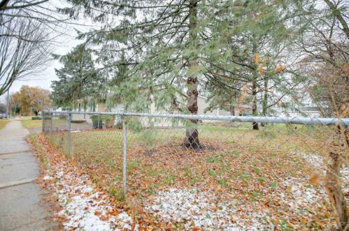 314 Acewood Blvd, Madison WI  53714-2511 exterior