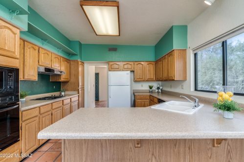 1035 Camino Diestro, Tucson AZ 85704-7694 exterior