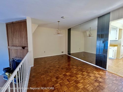 271 Clubhouse Dr, Middletown NJ 07748-1340 exterior