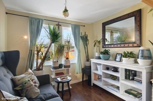 5908 Elston Ave, Chicago IL 60646-5508 exterior