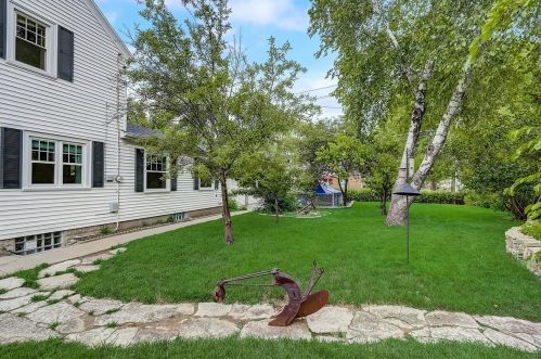 10508 Lincoln Ave, Milwaukee WI 53227-1204 exterior