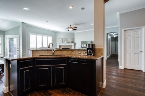 15867 Christopher Ln, Frisco TX 75035-3625 exterior