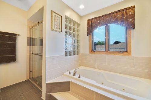 4523 Newland Ave, Chicago IL 60706-4842 exterior