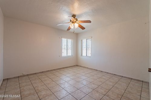 2419 23 St, Tucson AZ 85711-4916 exterior