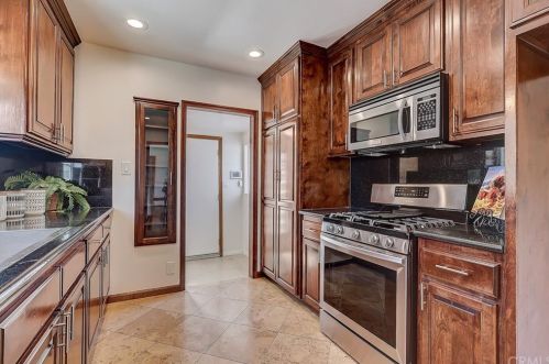 227 Waldo Ave, Fullerton CA  92833-2846 exterior