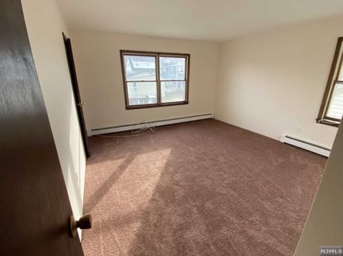 100 Jackson Ave, West Paterson NJ  07424-3334 exterior