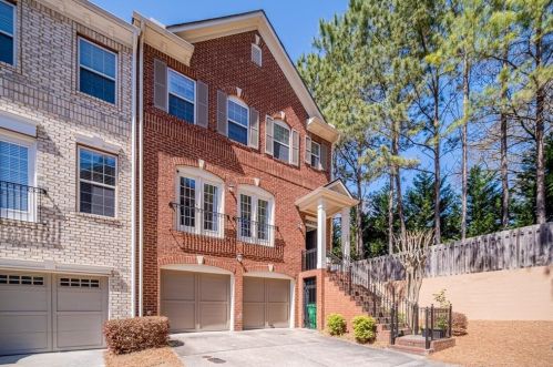 2810 Darby St, Atlanta GA  30319-3655 exterior