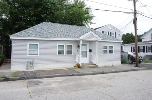 27 Delmont St, Providence, RI 02919-2729